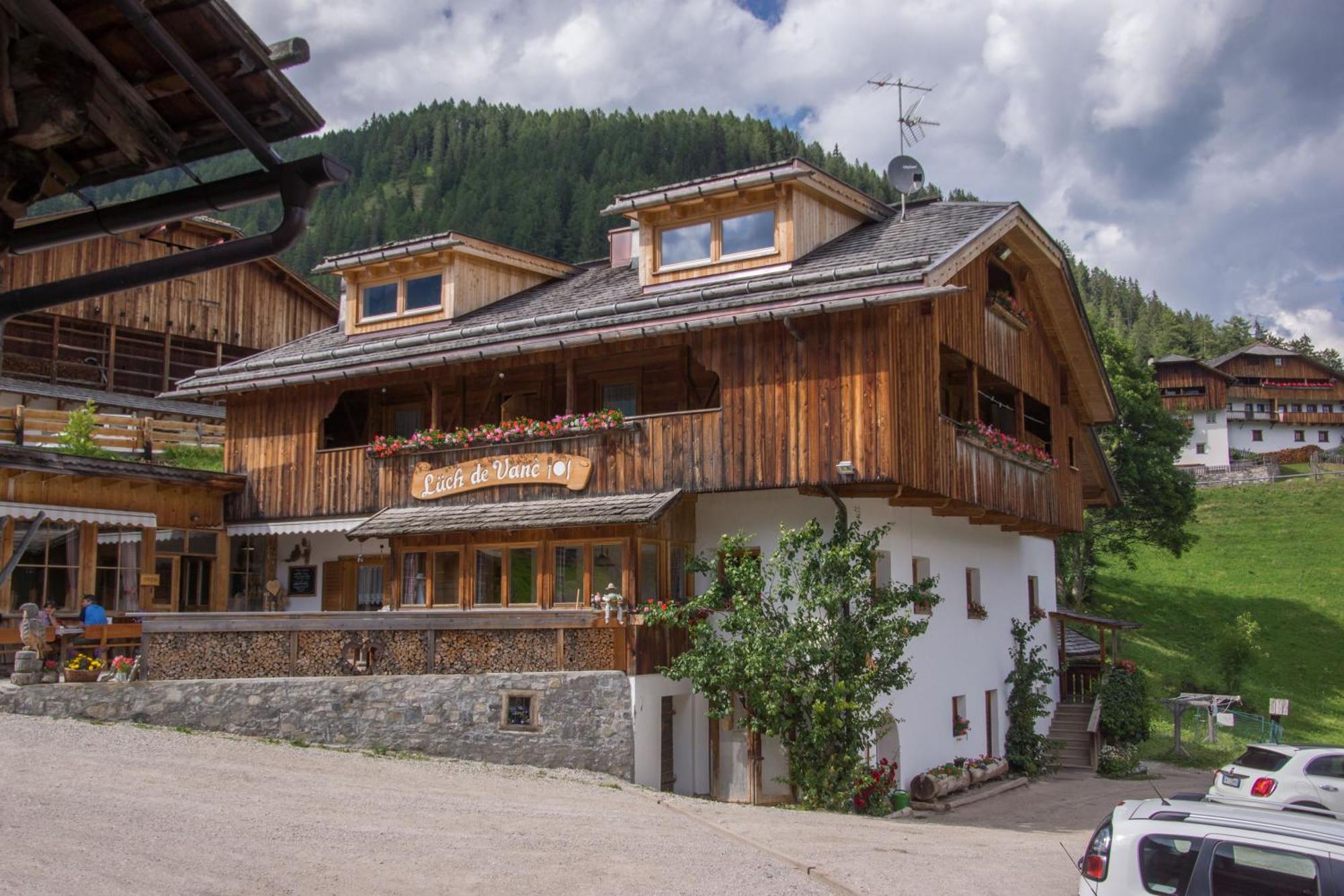 Agriturismo Luech De Vanc San Martino in Badia Esterno foto