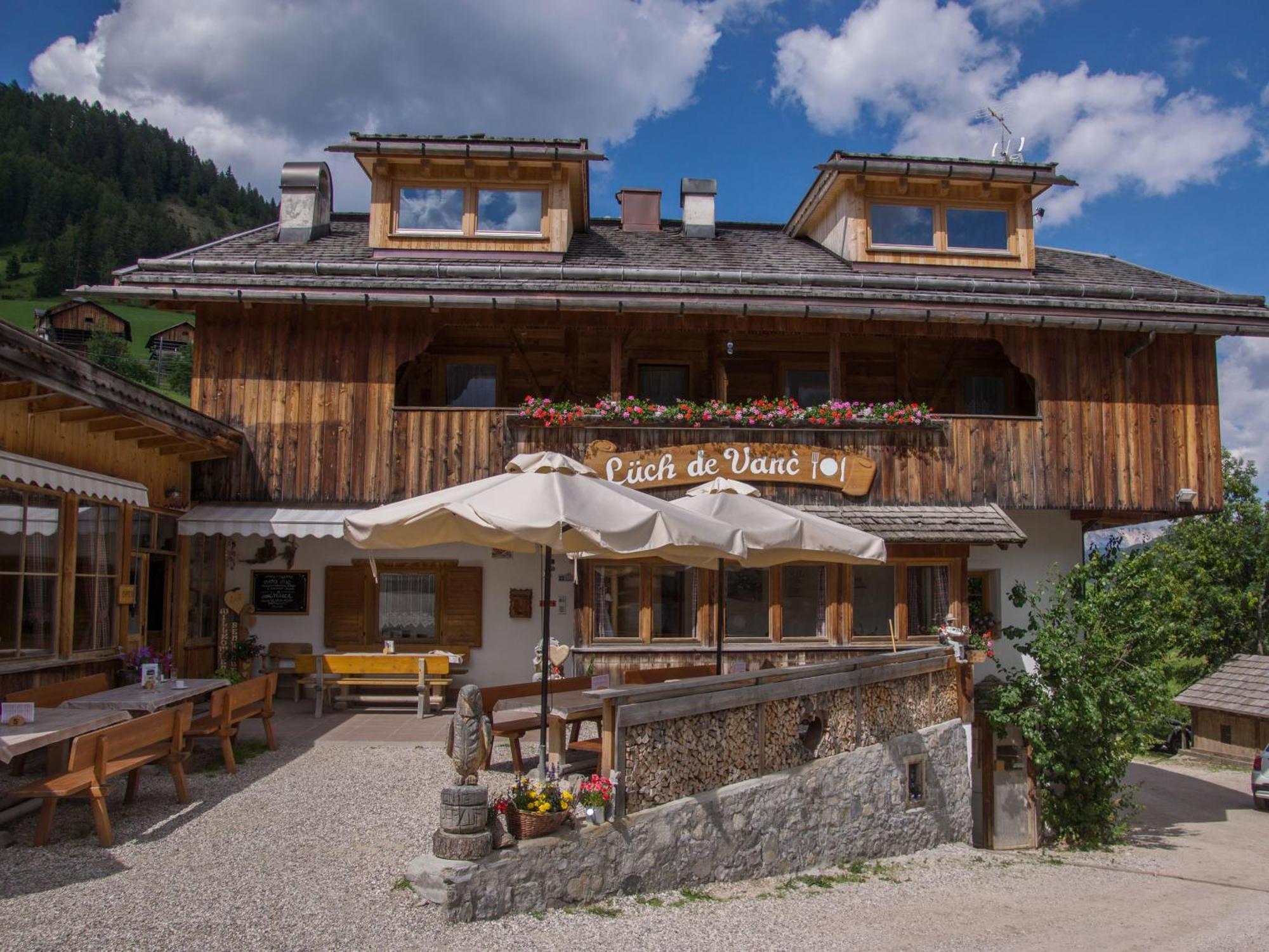 Agriturismo Luech De Vanc San Martino in Badia Esterno foto