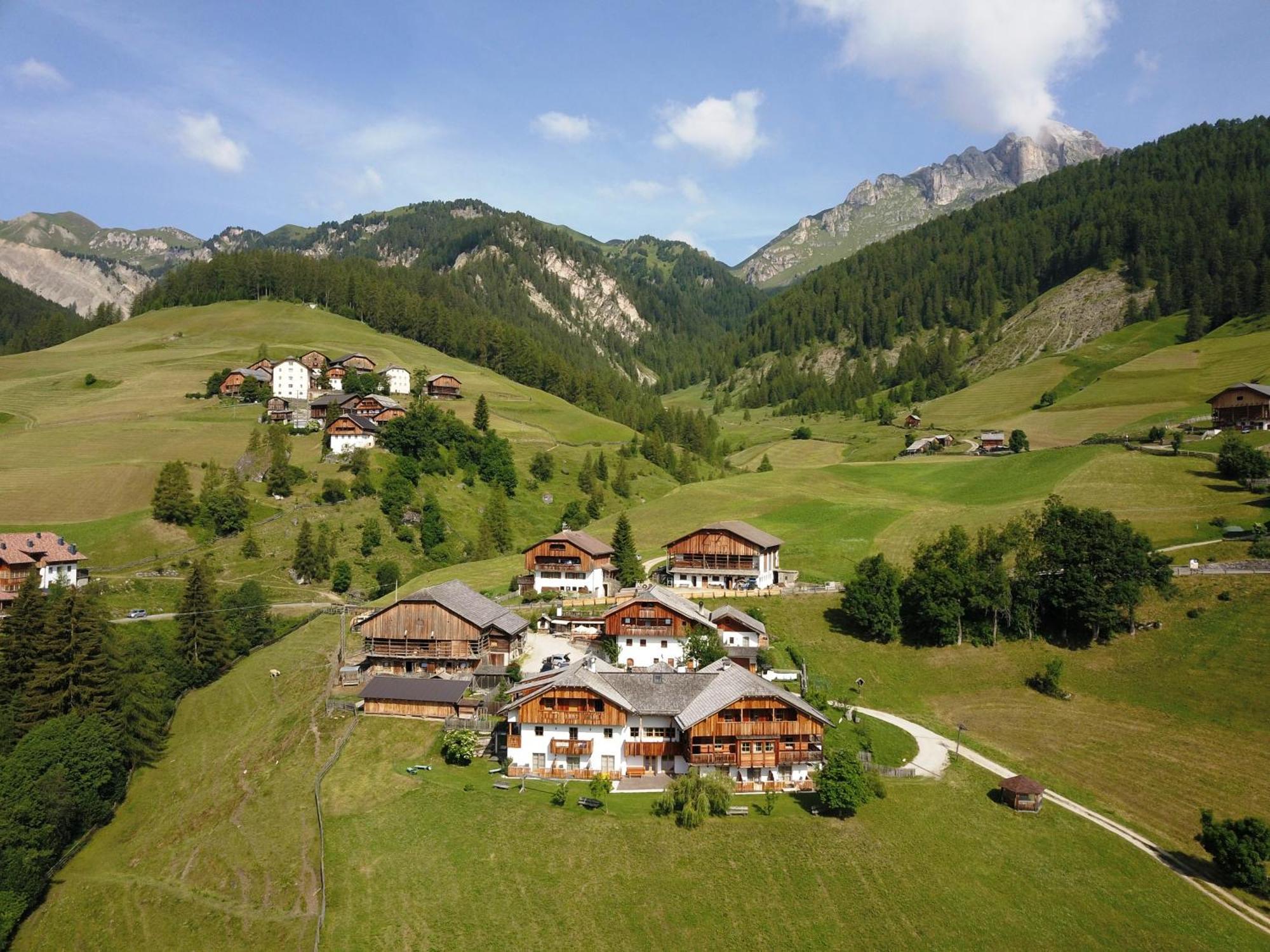 Agriturismo Luech De Vanc San Martino in Badia Esterno foto